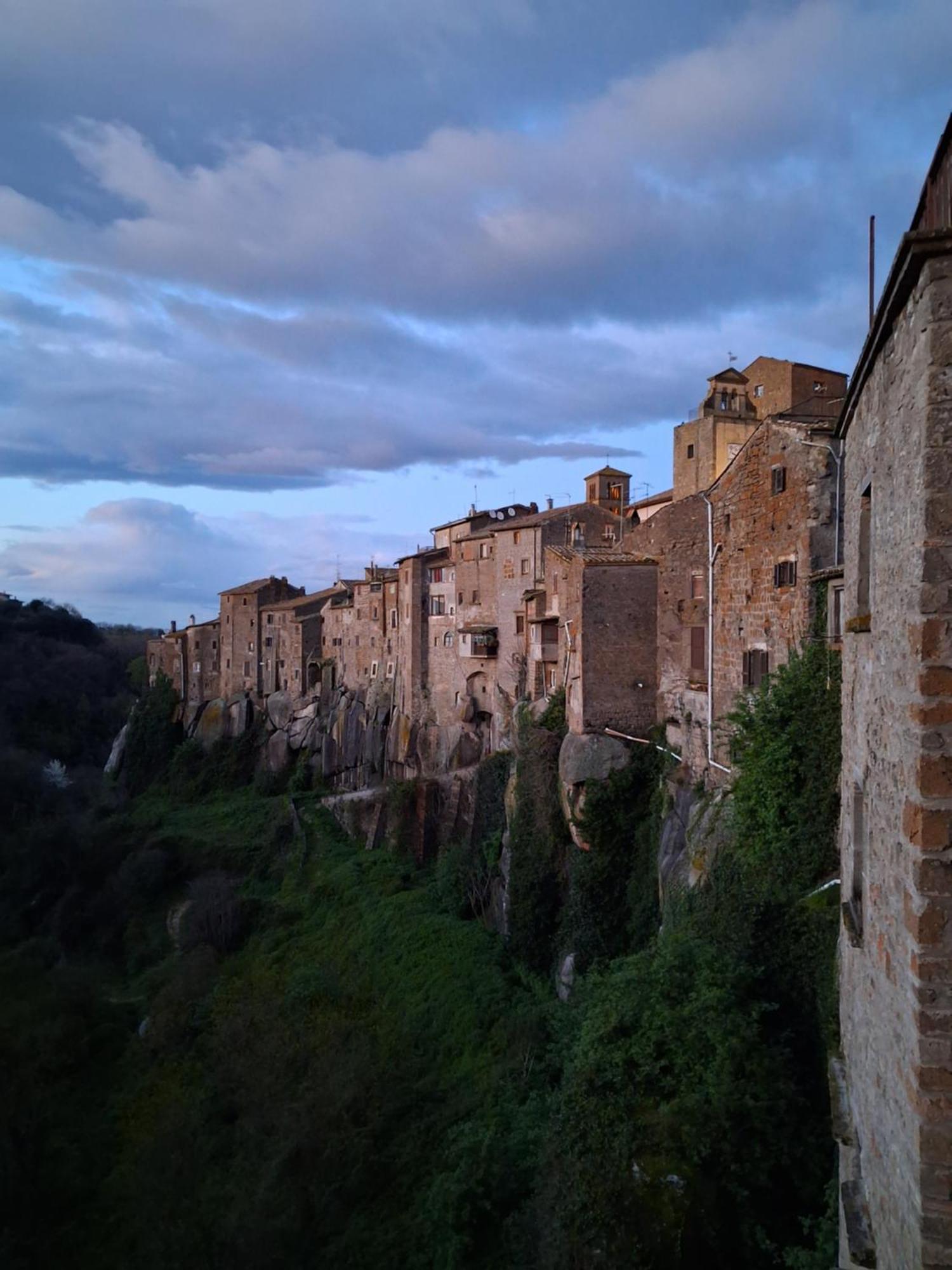 Sospesi Nel Borgo Vitorchiano Exterior photo